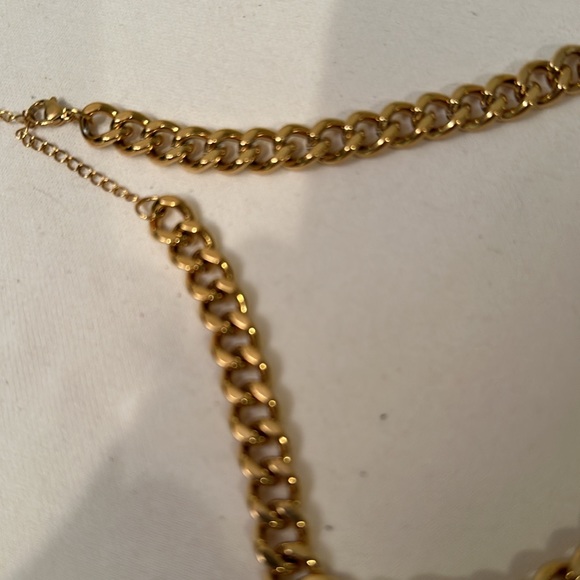 LOUIS VUITTON authentic Loc & Key with unbranded 16” chain, see photos - Picture 3 of 4